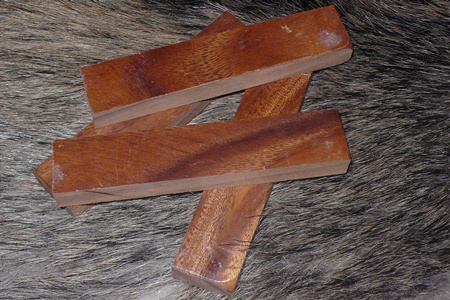 Teakové špalíky